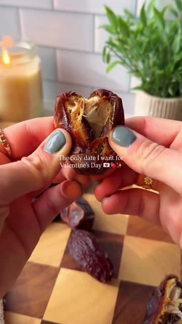 3-Ingredient Date Cookies