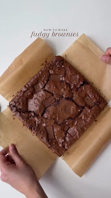Crinkle Top Fudgy Brownies