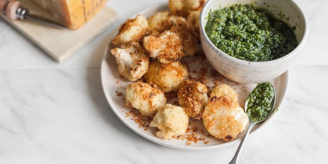 Grana Padano cauliflower florets with parsley dip