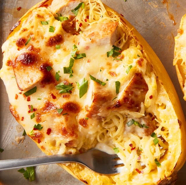Chicken Alfredo Spaghetti Squash